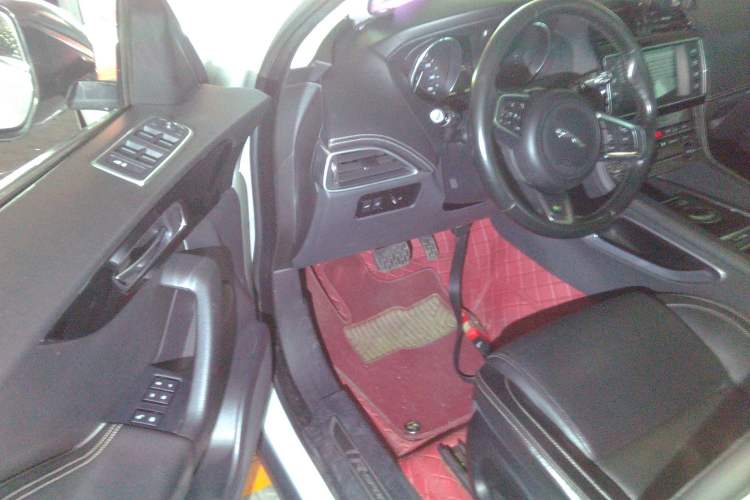 Used Jaguar F-PACE 2016 3.0 SC Four-Wheel Drive R-Sport Sport Edition
