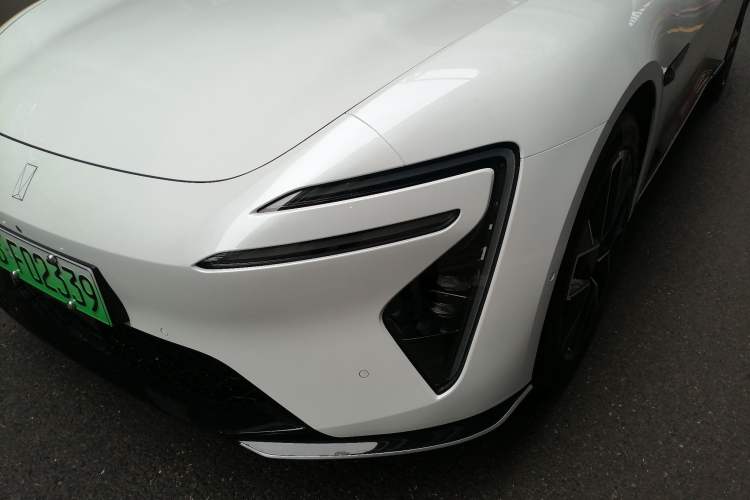 Used Avatr 06 2025 Max Extended-Range Edition Left Front Headlight