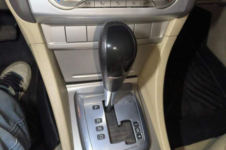 Used Ford Focus 2013 Hatchback Classic 1.8L Automatic Fashion Edition