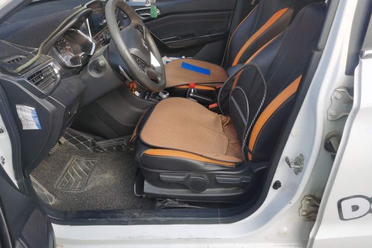 Used Baojun 310 2017 1.5L Automatic Luxury Model Left Front Seat