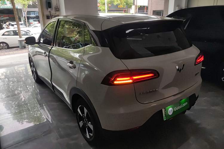 Used Wuling Bingo PLUS 2024 330 km Range Five-Seater Version Rear Left 45 Deg