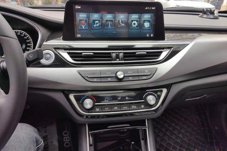 Used CHANGAN Ruicheng CC 2021 Blue Whale Edition 1.5T DCT Flagship Model Audio And AC Panel