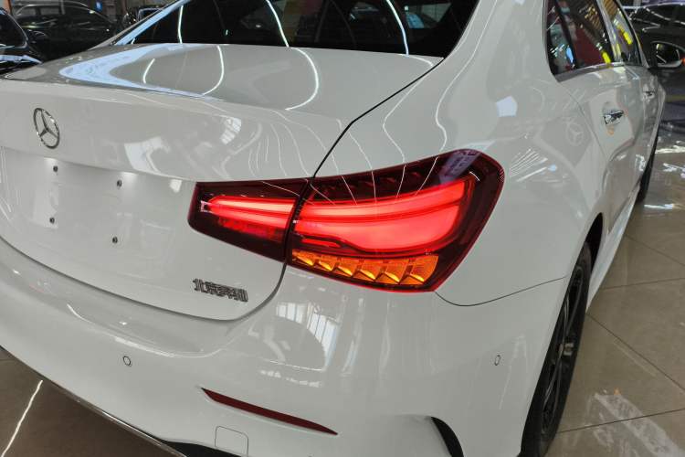 Used Mercedes-Benz A-Class 2025 A 200 L Fashion Model Right Rear Taillight