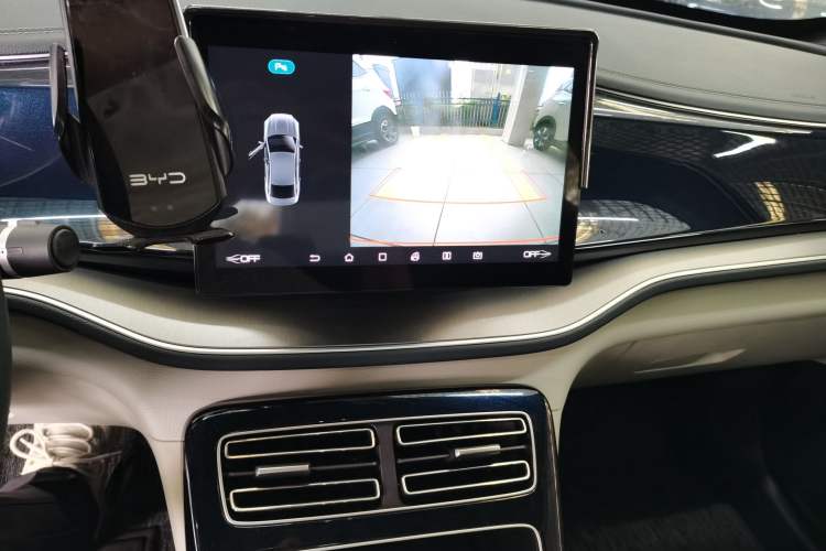 Used BYD Qin PLUS 2025 EV 510KM Standard Range Model Audio And AC Panel