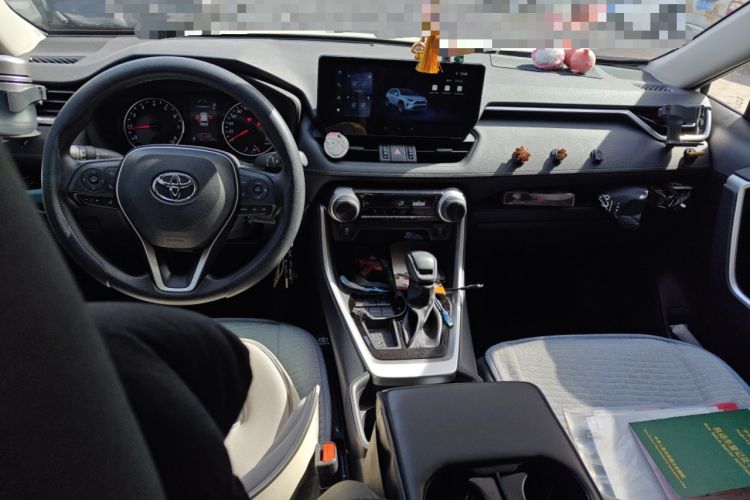 Used Toyota RAV4 2024 2.0L CVT Two-Wheel Drive Urban Edition
