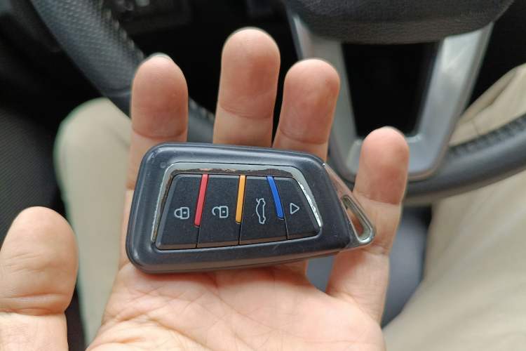 Used BAIC Senova X65 2015 2.0T Automatic Elite Model
