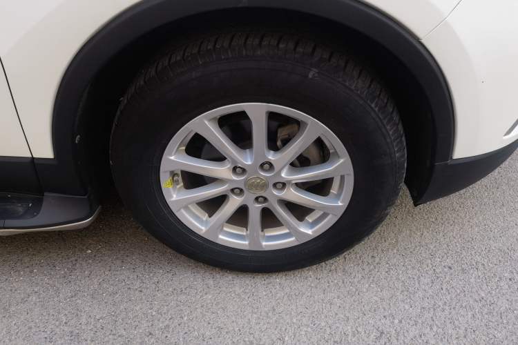 Used Buick Envision 2015 20T Two-Wheel-Drive Elite Model Right Front Wheel Hub