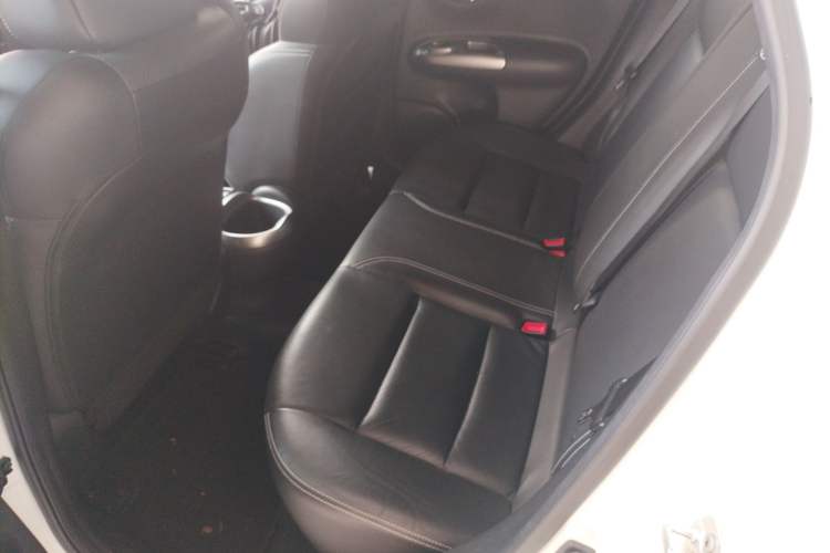 Used Infiniti ESQ 2014 1.6L Luxury Edition Left Rear Seat