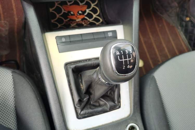 Used Skoda Octavia 2015 1.6L Manual Eado Edition