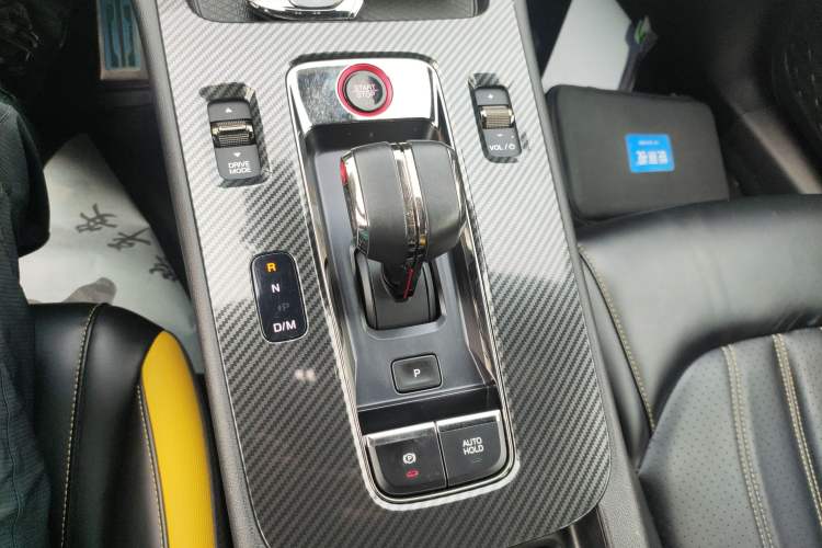 Used GAC Trumpchi EMPOW 2021 270T DCT J16 Version Gear Lever