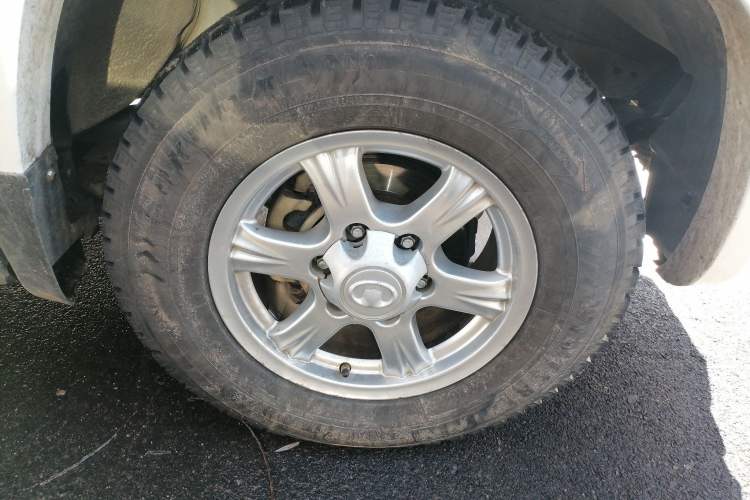 Used Great Wall Wingle 6 2014 2.4L 4x4 Navigation Edition 4G69 Right Front Wheel Hub