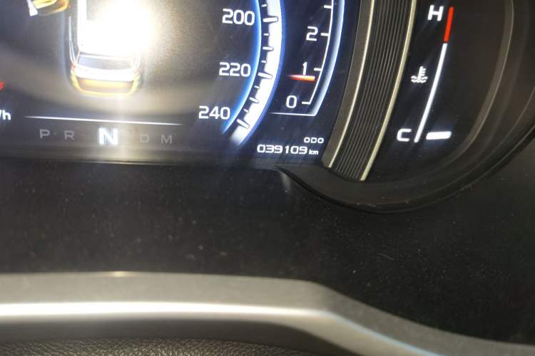 Used Geely Auto Emgrand X7 Sport 2016 1.8TD Automatic ZhiZun Version