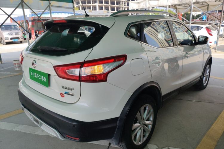 Used Nissan Qashqai 2017 2.0L CVT Elite Edition China V Standard Rear Right 45 Deg