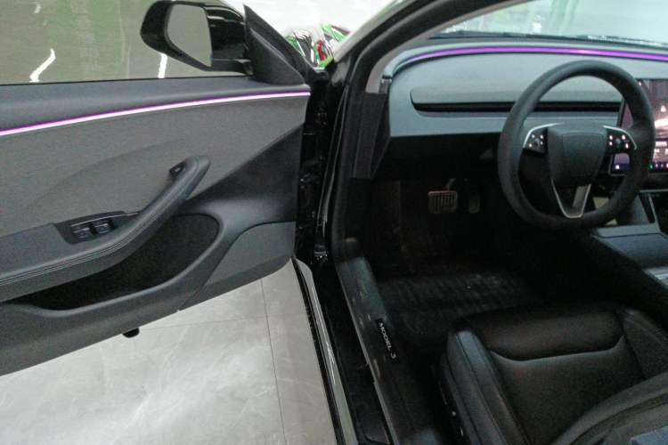 Used Tesla Model 3 2023 Rear-Wheel-Drive Version
