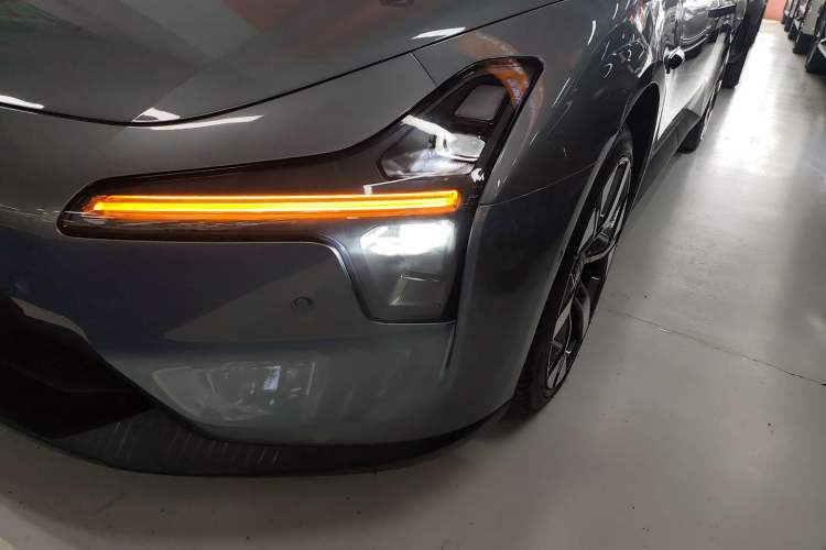 Used XPeng MONA M03 2024 620 with Ultra-Long Range Left Front Headlight