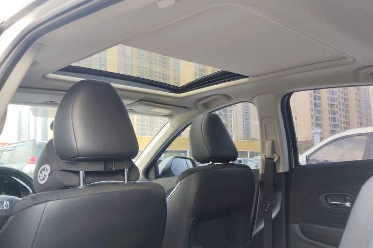 Used Honda Vezel 2020 1.5L CVT Pioneer Edition
