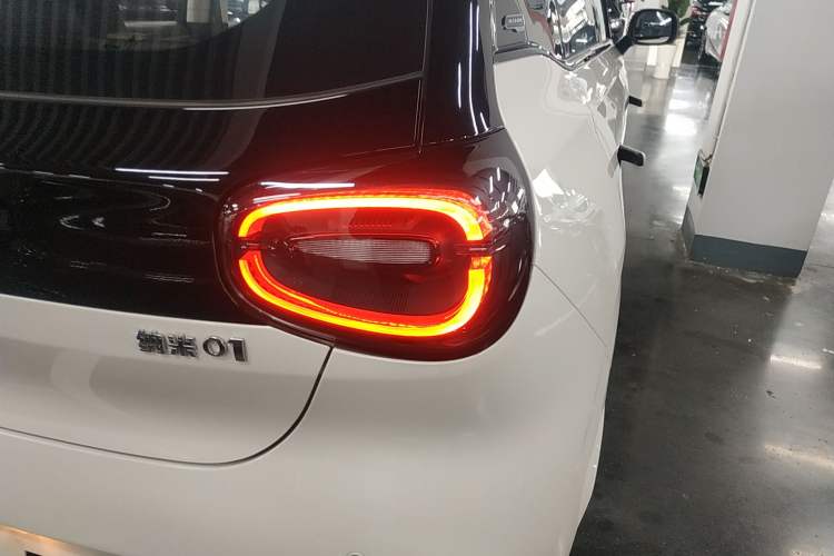 Used Dongfeng NAMMI 01 2024 430 Plus Smart+ Exterior 3