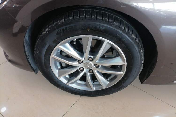 Used Infiniti Q50L 2015 2.0T Enjoyment Edition
