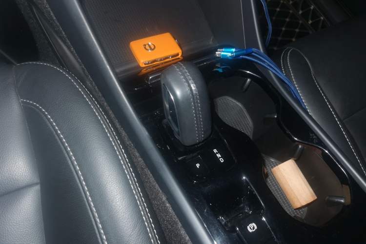 Used Volvo XC40 2020 T3 Zhiyuan Luxury Edition Gear Lever