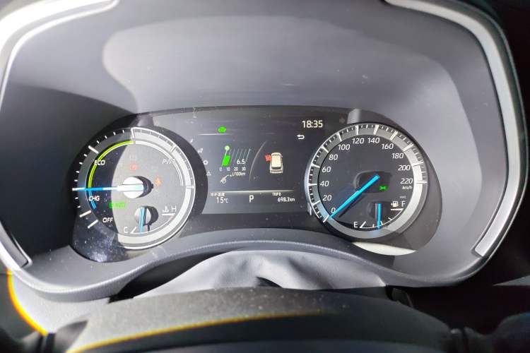 Used Toyota Highlander 2022 Dual-Engine 2.5L Two-Wheel Drive Elite Edition 7-Seater
