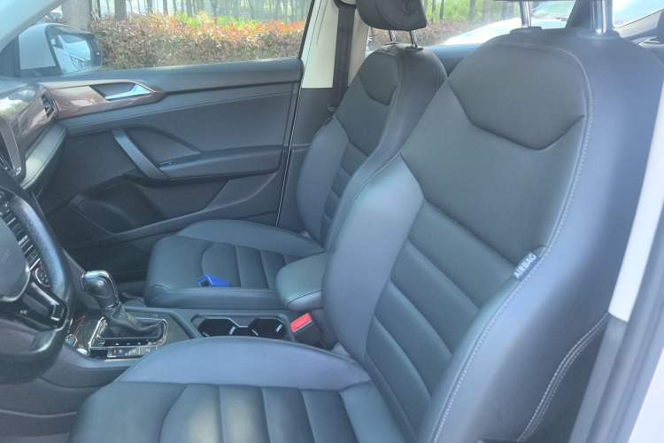 Used Volkswagen Tharu 2019 280TSI Two-Wheel Drive Luxury Edition China V Standard
