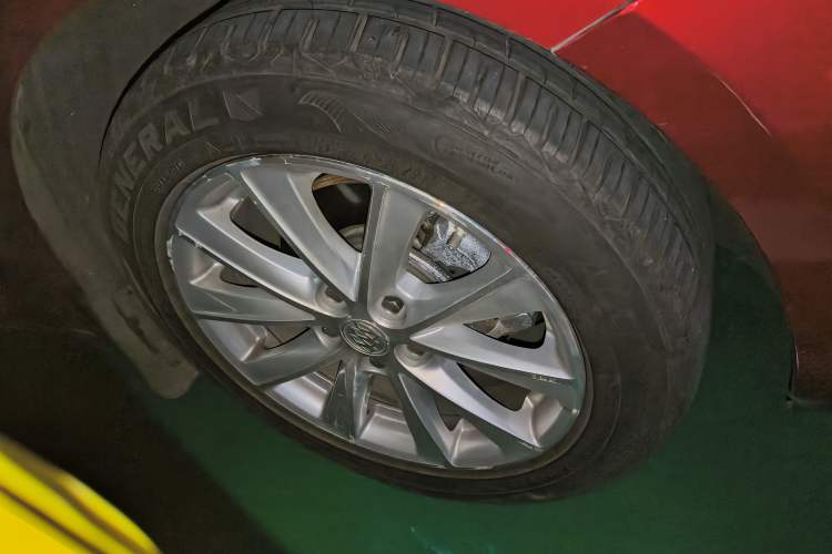 Used Buick Verano 2015 Sedan 20T Dual-Clutch Elite Model