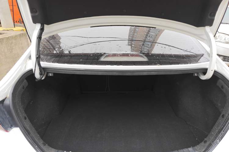 Used Hyundai Elantra (6th Generation / Lingdong) 2019 1.5L CVT ZhiXuan – Elite Version Trunk