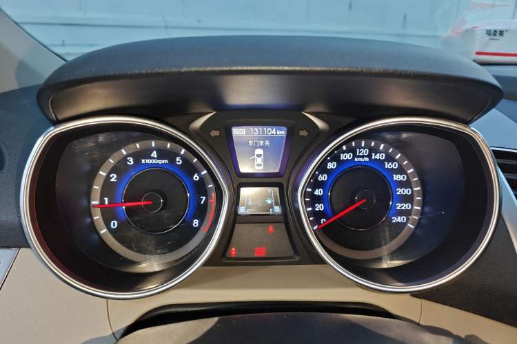 Used Hyundai Elantra (5th Generation / Langdong) 2015 1.6L Manual Leading Model
