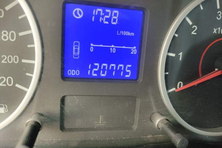 Used Chery Cowin 2 2012 1.5L Manual Standard Edition Odometer Close Up