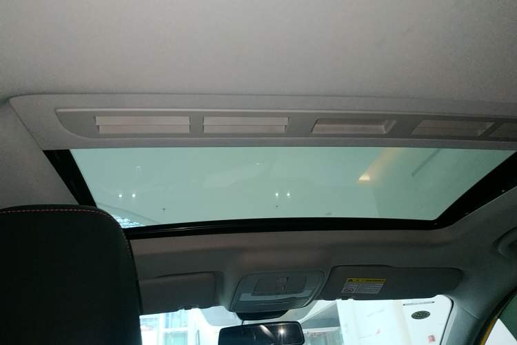 Used MG 5 2021 Revised Version 180 DVVT CVT Youth Luxury Edition
