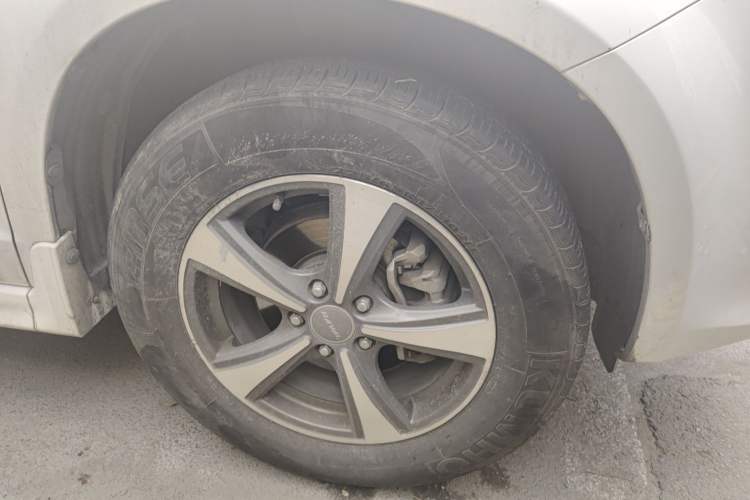 Used Haval H6 2014 Upgraded Model 1.5T Manual Two-Wheel Drive Elite Version
