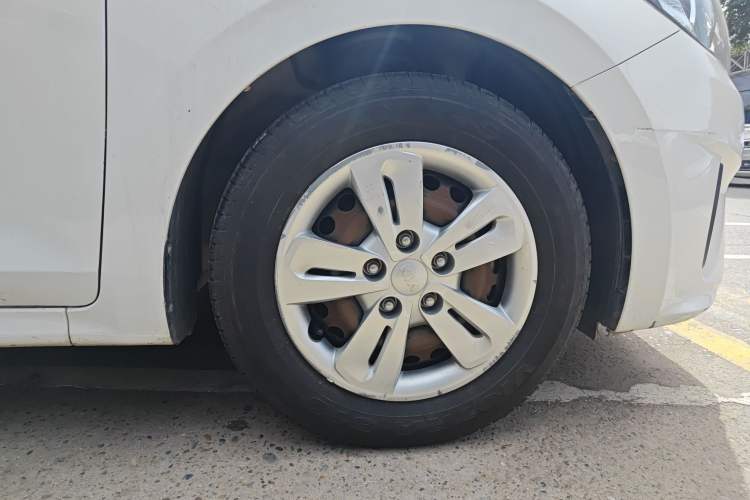 Used Kia Forte 2019 1.6L Manual Comfort Edition China VI Standard Right Front Wheel Hub