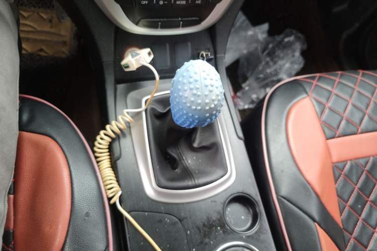 Used GAC Trumpchi GS5 2012 2.0L Manual Two-Wheel Drive Comfort Edition Gear Lever