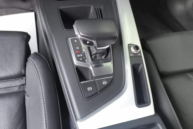 Used Audi A4L 2020 40 TFSI Fashion Dynamic Model
