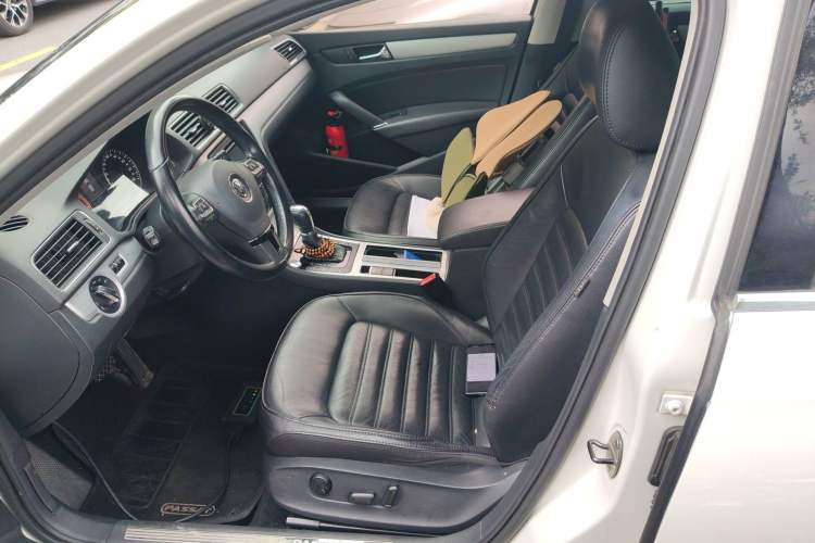 Used Volkswagen Passat 2014 1.8TSI DSG Prestige Navigation Edition