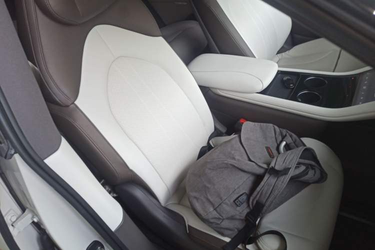 Used IM LS7 2023 90 kWh Elite Rear-Drive Version