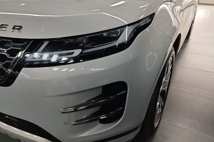 Used Land Rover Range Rover Evoque 2022 Facelifted Aurora L 249 PS R-Dynamic Luxury Edition