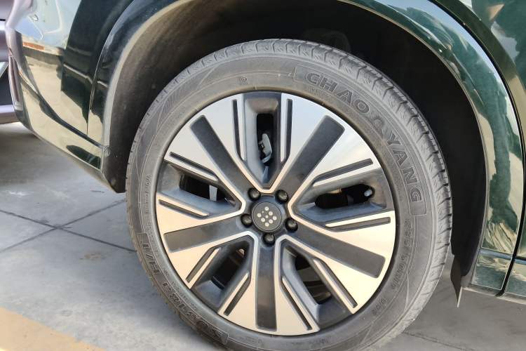 Used Landian E5 PLUS 2025 165 km Long-Range Version PLUS 5-Seater