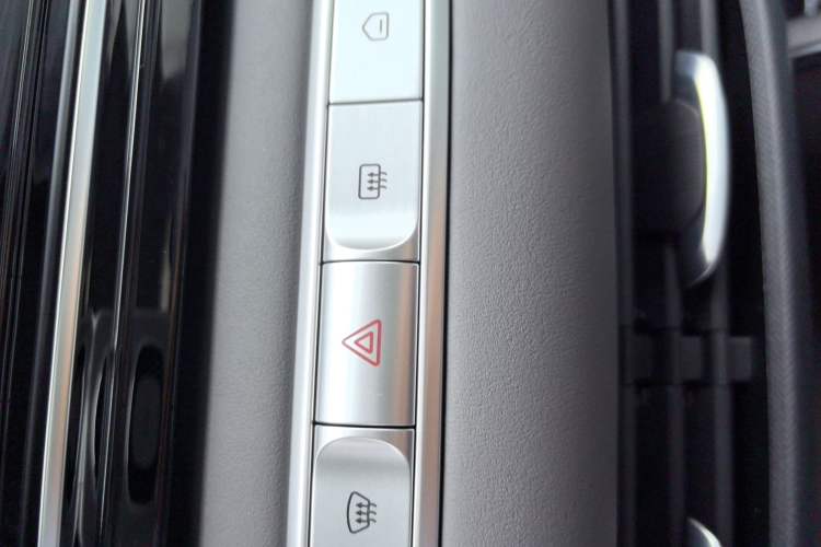 Used Roewe D6 2025 450 km Premium Edition Vehicle Key