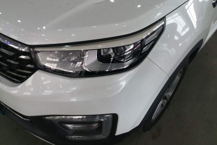 Used CHANGAN CS55 2018 1.5T Automatic Colorful Edition China V Standard
