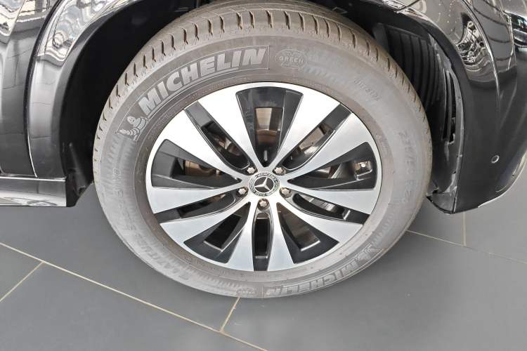 Used Mercedes-Benz GLE 2024 GLE 350 4MATIC Stylish Model
