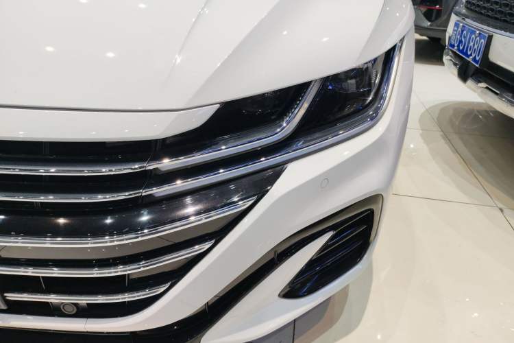 Used Volkswagen FAW-Volkswagen CC 2023 330TSI Ignite Edition Left Front Headlight