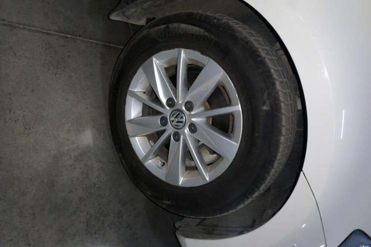 Used Volkswagen Golf 2015 1.6L Manual Fashion Edition