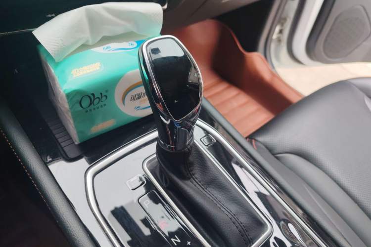 Used Dongfeng Fengon 580 2021 Revised Edition ☆ Star Version 1.5 TGDI Automatic Prestige Grade Gear Lever