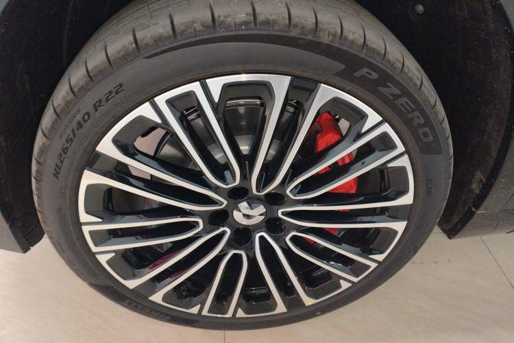 Used Nio ES8 2026 Model 6-seat Executive Signature Edition Left Front Wheel Hub