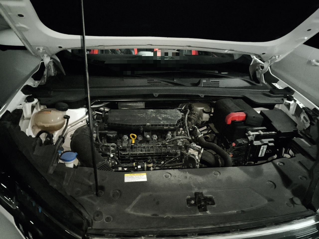 Dongfeng Aeolus Mage 2023 1.5T Prestige Edition — снимка 17