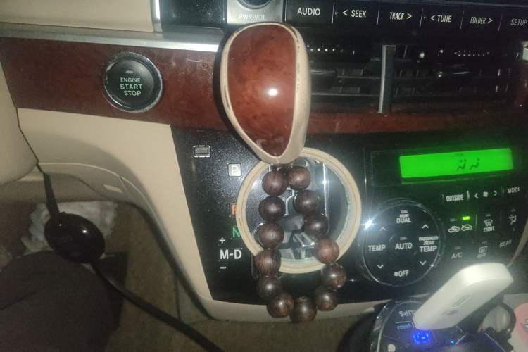 Used Toyota Previa 2012 2.4L 7-Seater Luxury Edition
