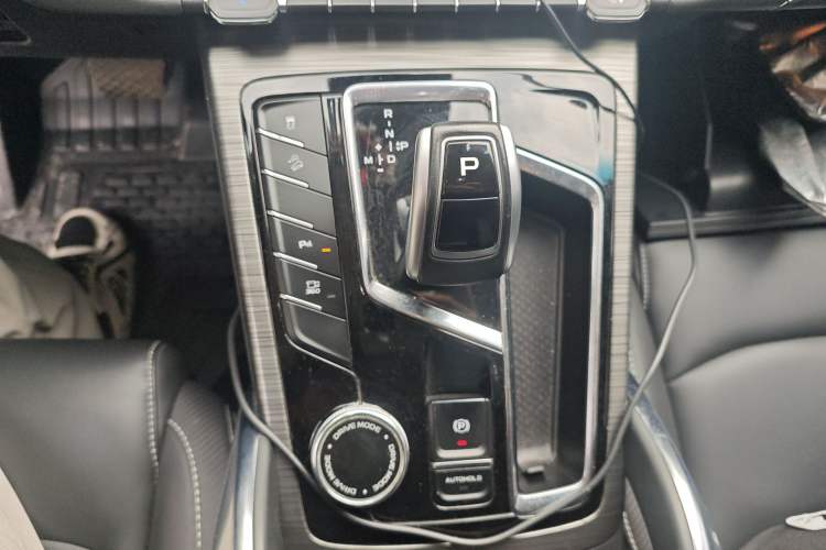 Used Geely Auto Emgrand X7 Sport 2020 1.8TD DCT ZhiZun PRO Gear Lever