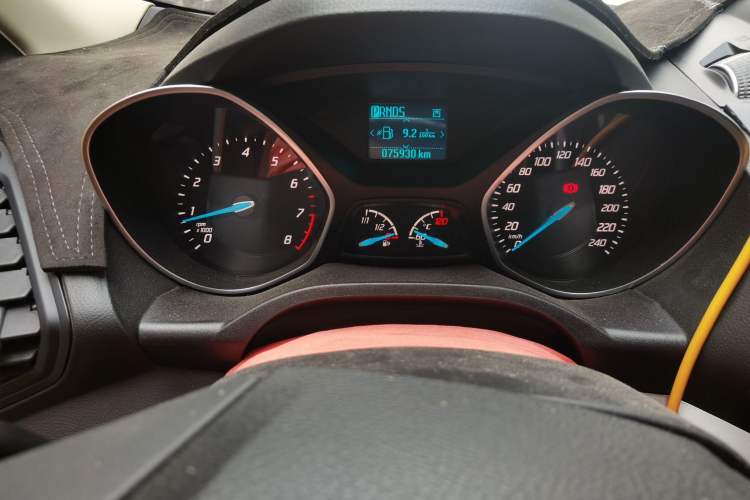 Used Ford Kuga 2016 ZhiXing Limited Edition 1.5L GTDi Two-Wheel Drive Fashion Model
