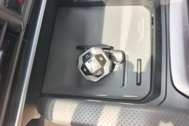 Used JETOUR Traveler 2023 2.0T Four-Wheel Drive Conqueror